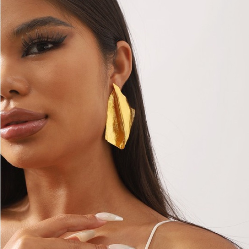 Large geometric earrings gold plated stylish chic